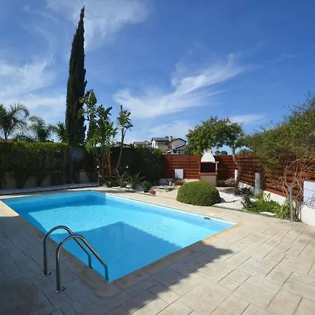 Yolanda Holiday Villa *